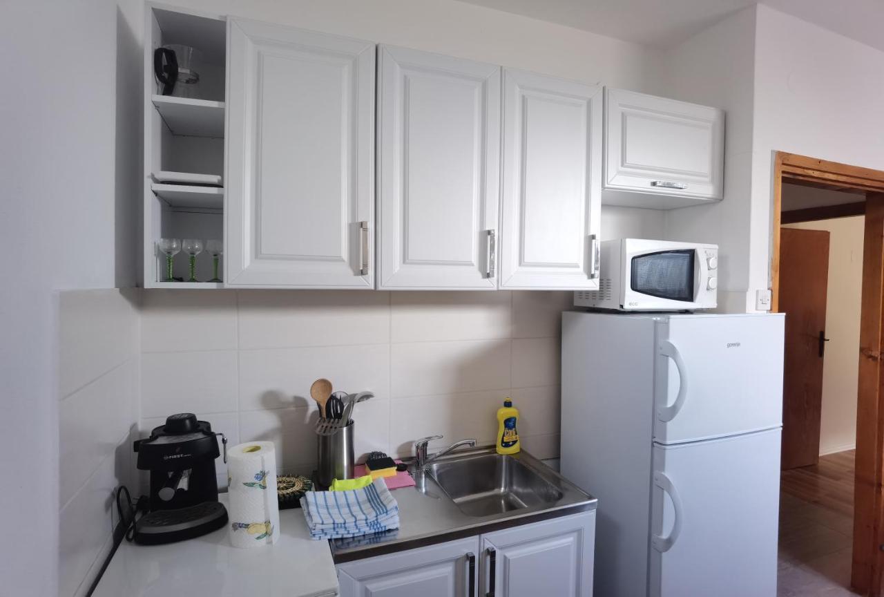 Studio Apartment Lipa 塞尼 外观 照片