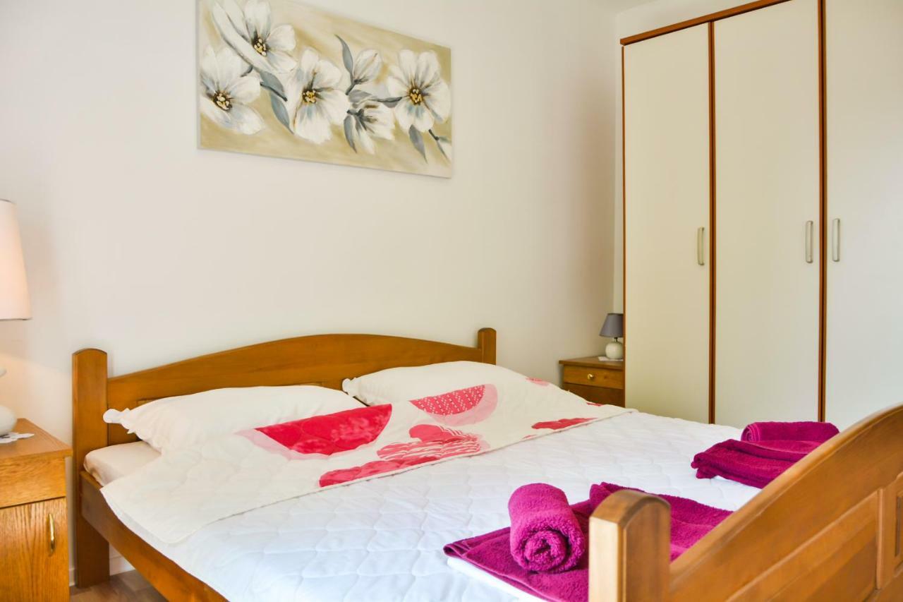 Studio Apartment Lipa 塞尼 外观 照片