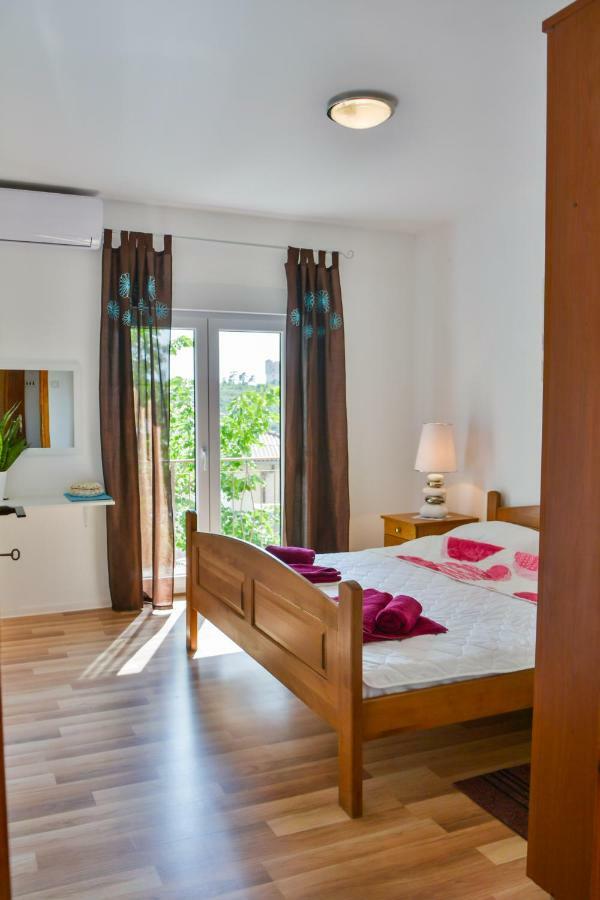 Studio Apartment Lipa 塞尼 外观 照片